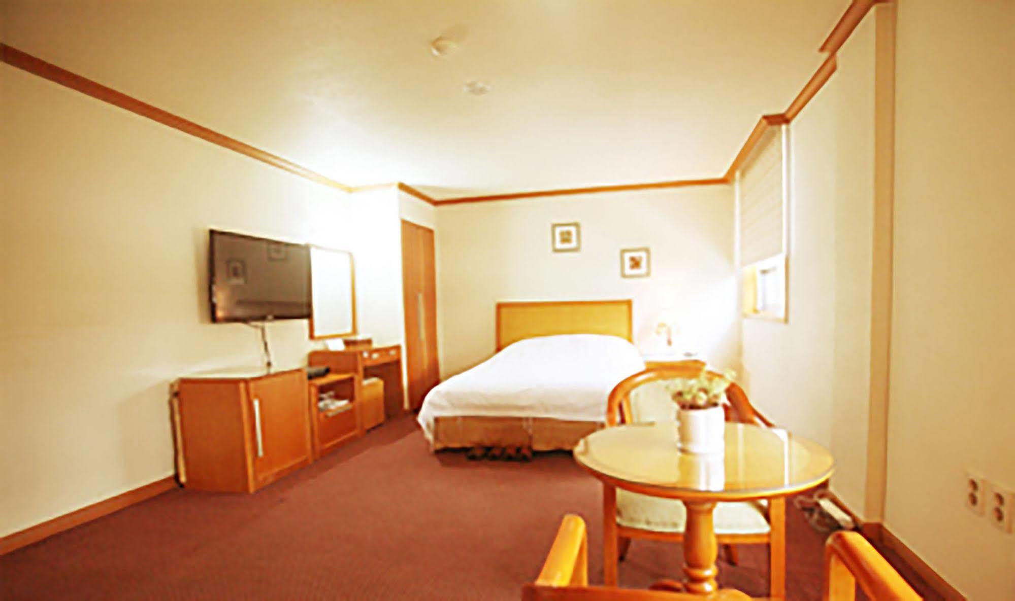 Suncheon Royal Tourist Hotel Exterior foto